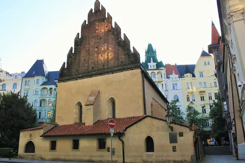 Synagogue vieille-nouvelle